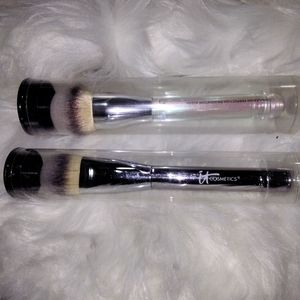 IT Cosmetics Makeup Brushes